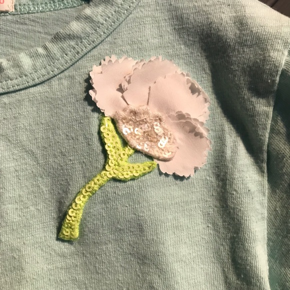 EUC Crewcuts tee with sequin appliqué - Picture 2 of 3